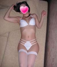 Arap Eskort : 61kg, 171 cm Uzunluğundaki Çarpıcı Bayan Yaren