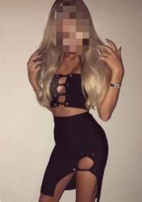 Azeri Escort: Küçük Boylu ve Saç Rengi Olan Zarif Bir Kız