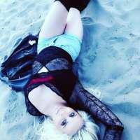 Azeri Escort'dan Doyumsuz Anların Kapılarını Aralayan Ateşli Bayan