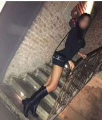Azeri Escort'un Güzel ve Dinamik Kızı