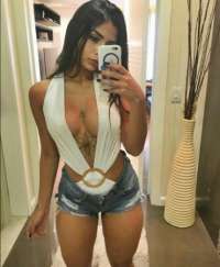 Benzersiz Bir Güzelliğin İhtişamı: Mezitli Bayan Escort