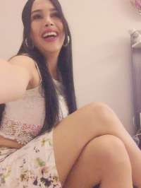 Çekici ve Büyüleyici Azeri Escort Kadın