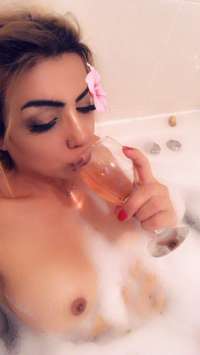 Tutkulu ve Sıcak: Mezitli Bayan Escort